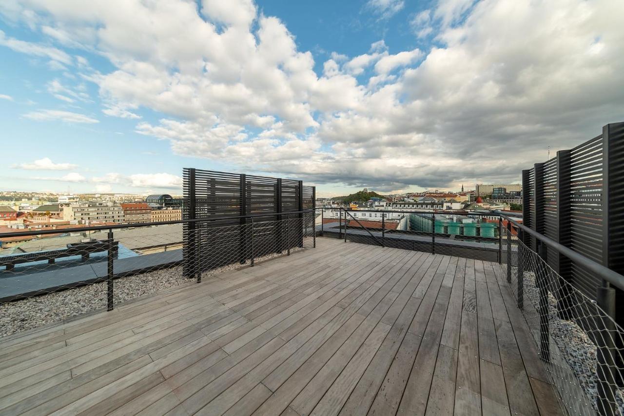 Luxury Apartment In The Centre Прага Экстерьер фото